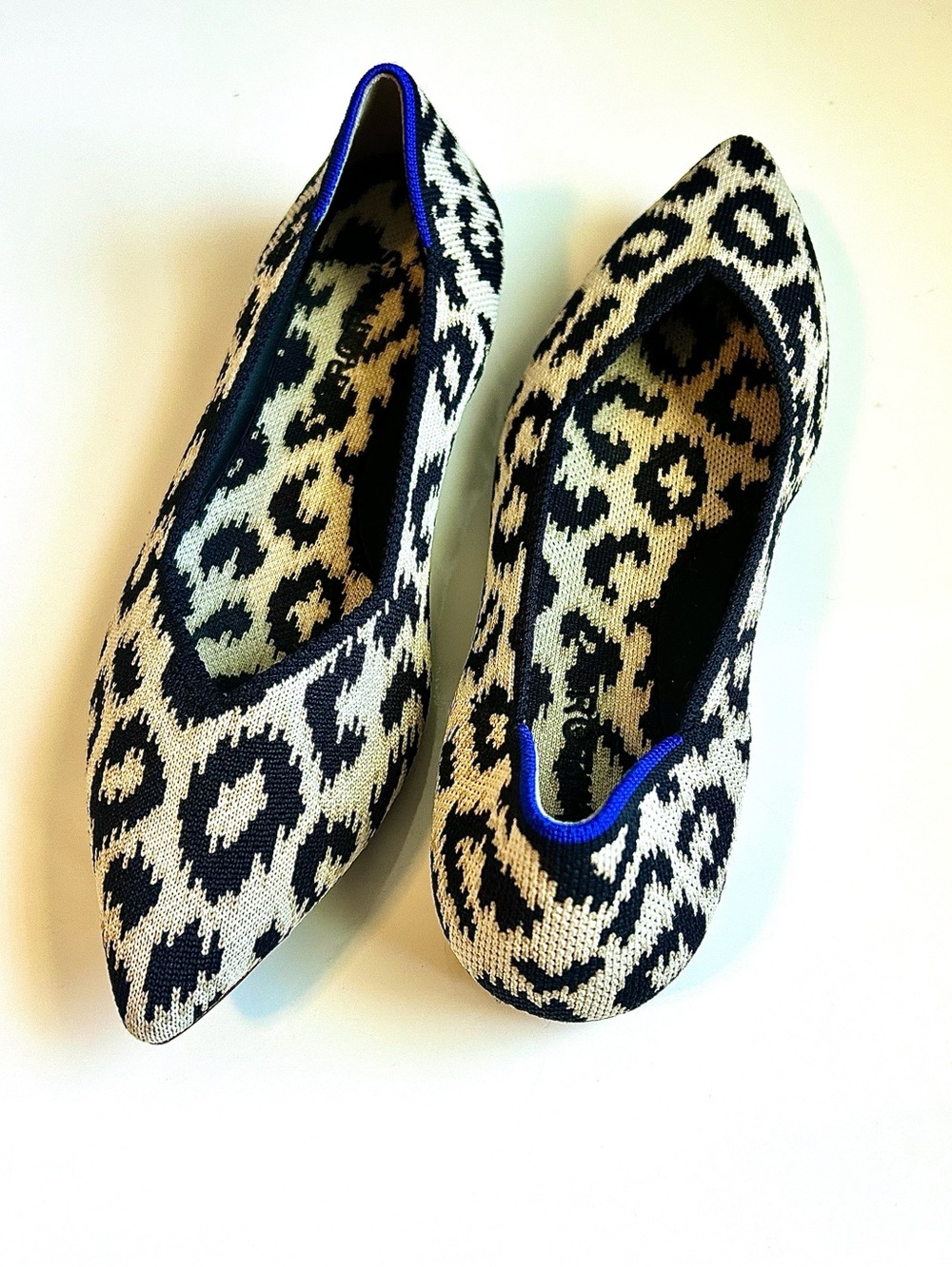 ROTHY'S The Point II Flats Sandy Cat Black/Cream 8 NWOB